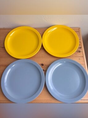 Set Of 4~Texas Ware 10” Yellow Blue Melamine Dinner Plates~USA